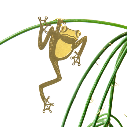 Brass tree frog plant animal hanging from a plant, bringing character and charm to houseplants, a thoughtful gift idea, available for purchase from The Petal and Plant Company.